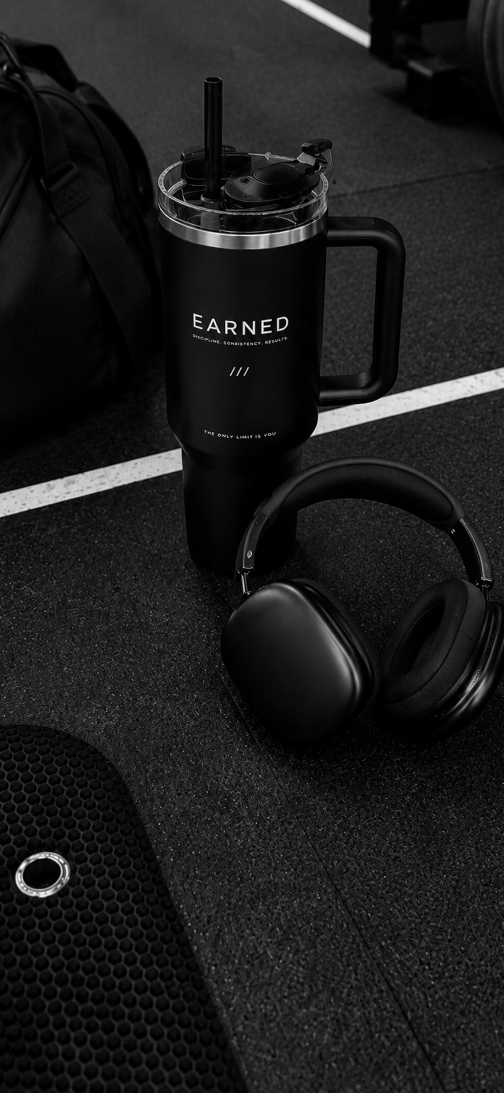 EARNED CORE — Black (40oz insulated performance tumbl)